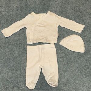 White Newborn outfit with hat